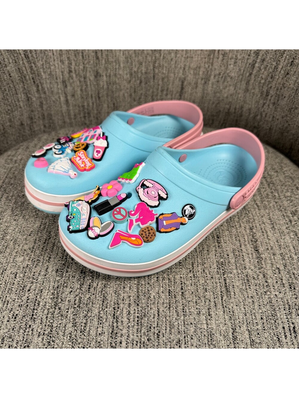 Crocs Crocband Clogs J6 Womens 8 Barbie 20+ Jibbitz Blue Pink Shoes